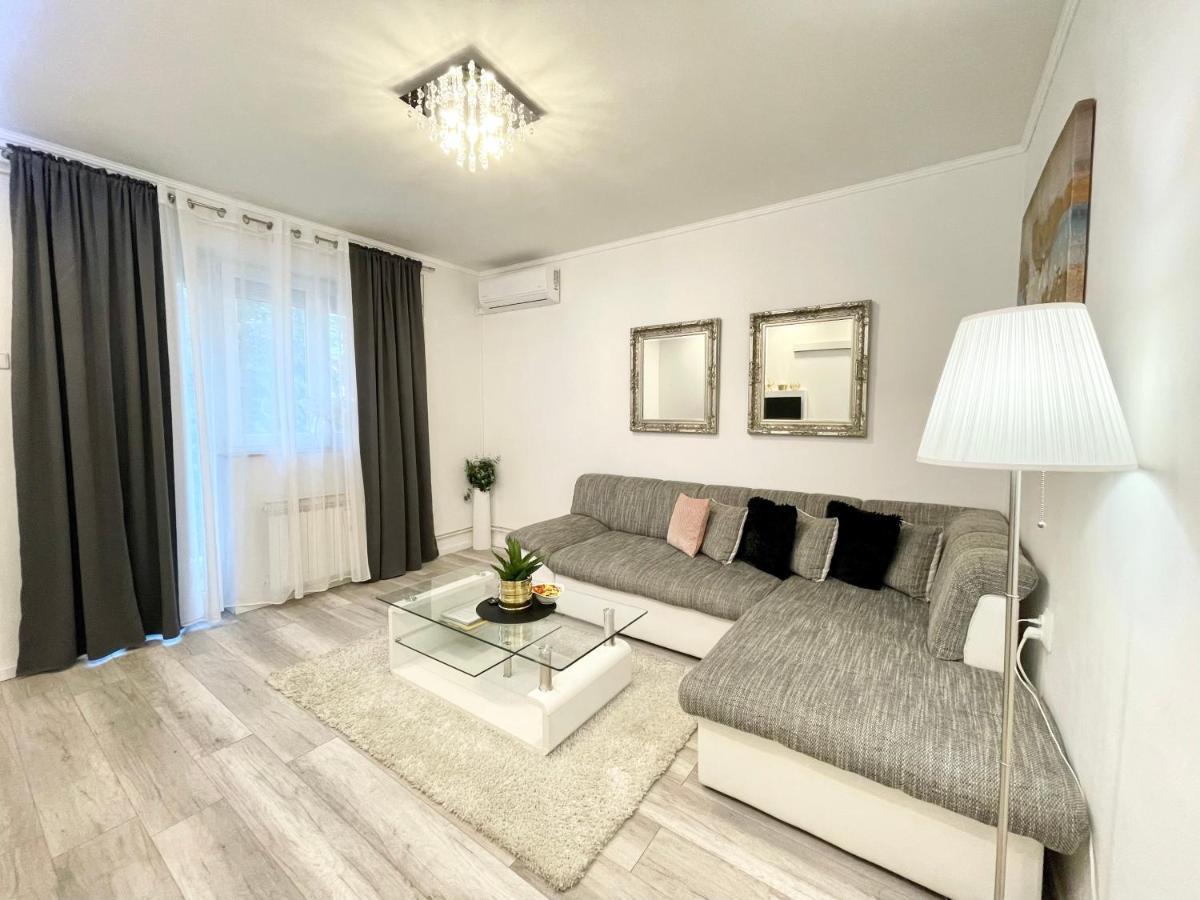 Apartment Mimoza 1 self check-in, self check-out Otočac Esterno foto