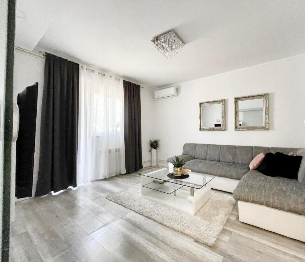 Apartment Mimoza 1 self check-in, self check-out Otočac Esterno foto